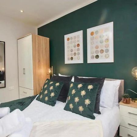 Beautiful 1 Bedroom Flat In Leeds - Sleeps 4 Εξωτερικό φωτογραφία